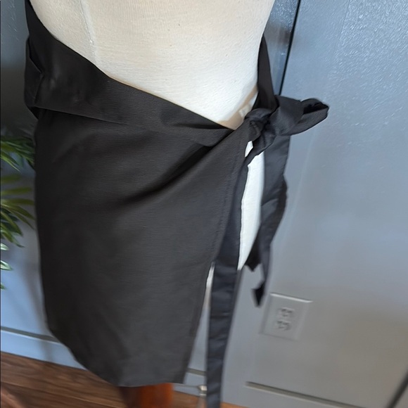 Dos Equis Black Apron with Red Logo - Picture 3 of 3
